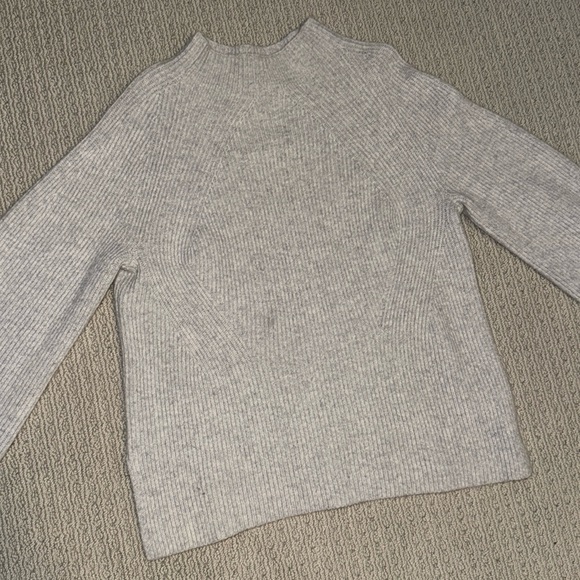 Everlane ✨Limited Edition✨ The Premium Cashmere Mockneck Sweater Heather Gray XS - Picture 7 of 9